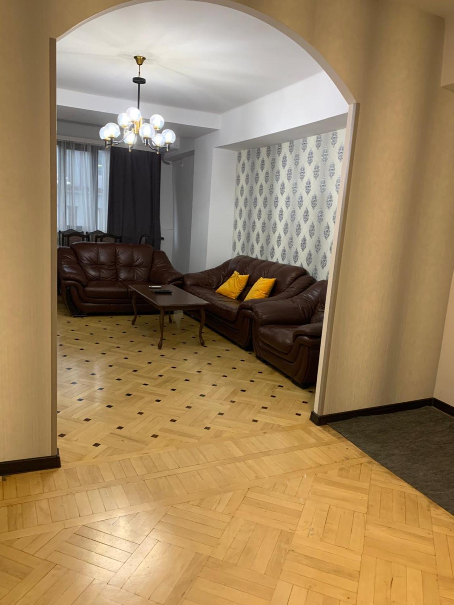 Apartment In The Center Of เยเรวาน ภายนอก รูปภาพ